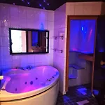 Im - With Private Jacuzzi And Sauna In The Heart Of *