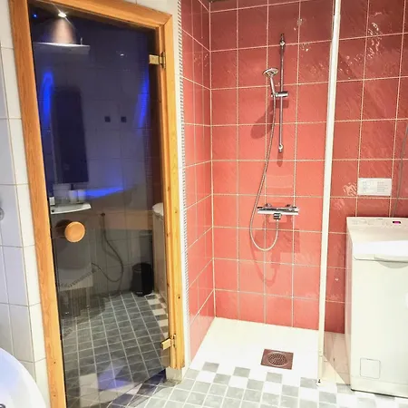 Διαμέρισμα Im - With Private Jacuzzi And Sauna In The Heart Of Βάασα