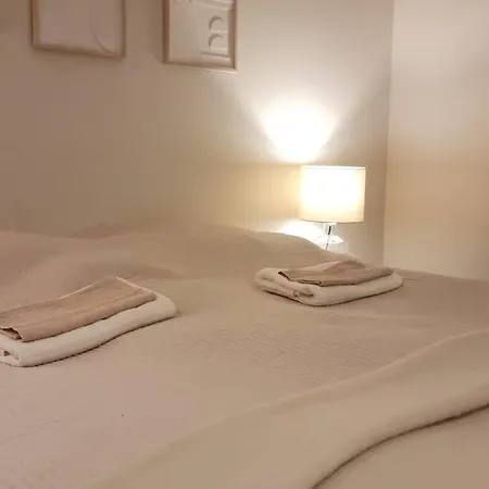 Im - With Private Jacuzzi And Sauna In The Heart Of Apartment